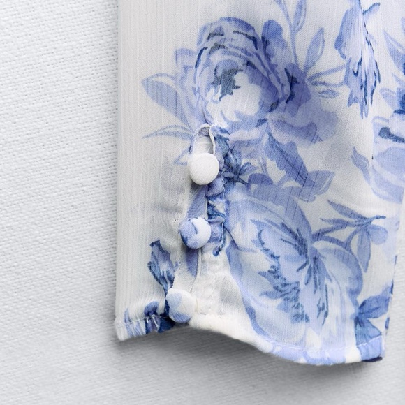 Belted Ruffle Printed Dress - Picture 5 of 5